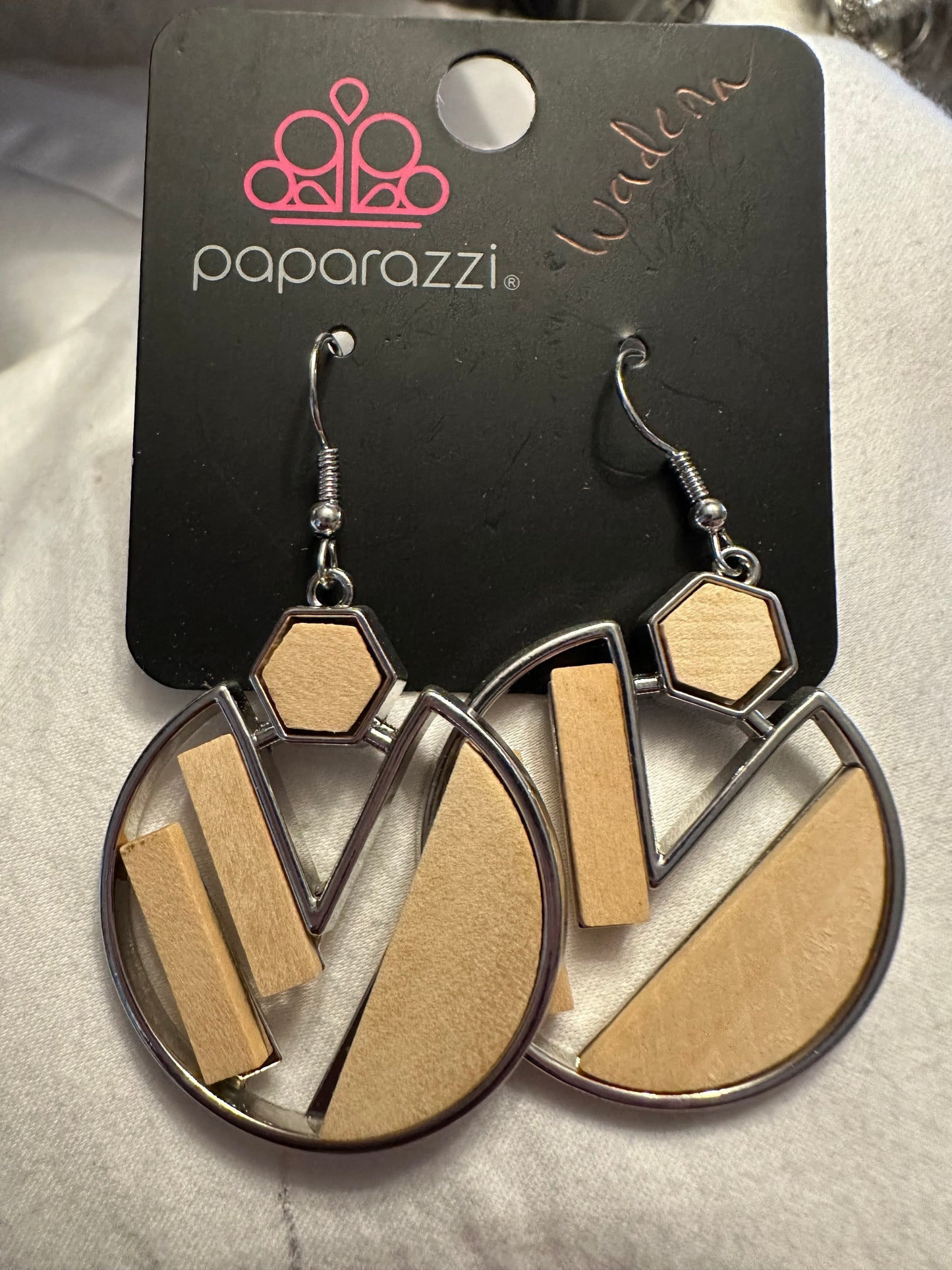 Petrified Posh - White