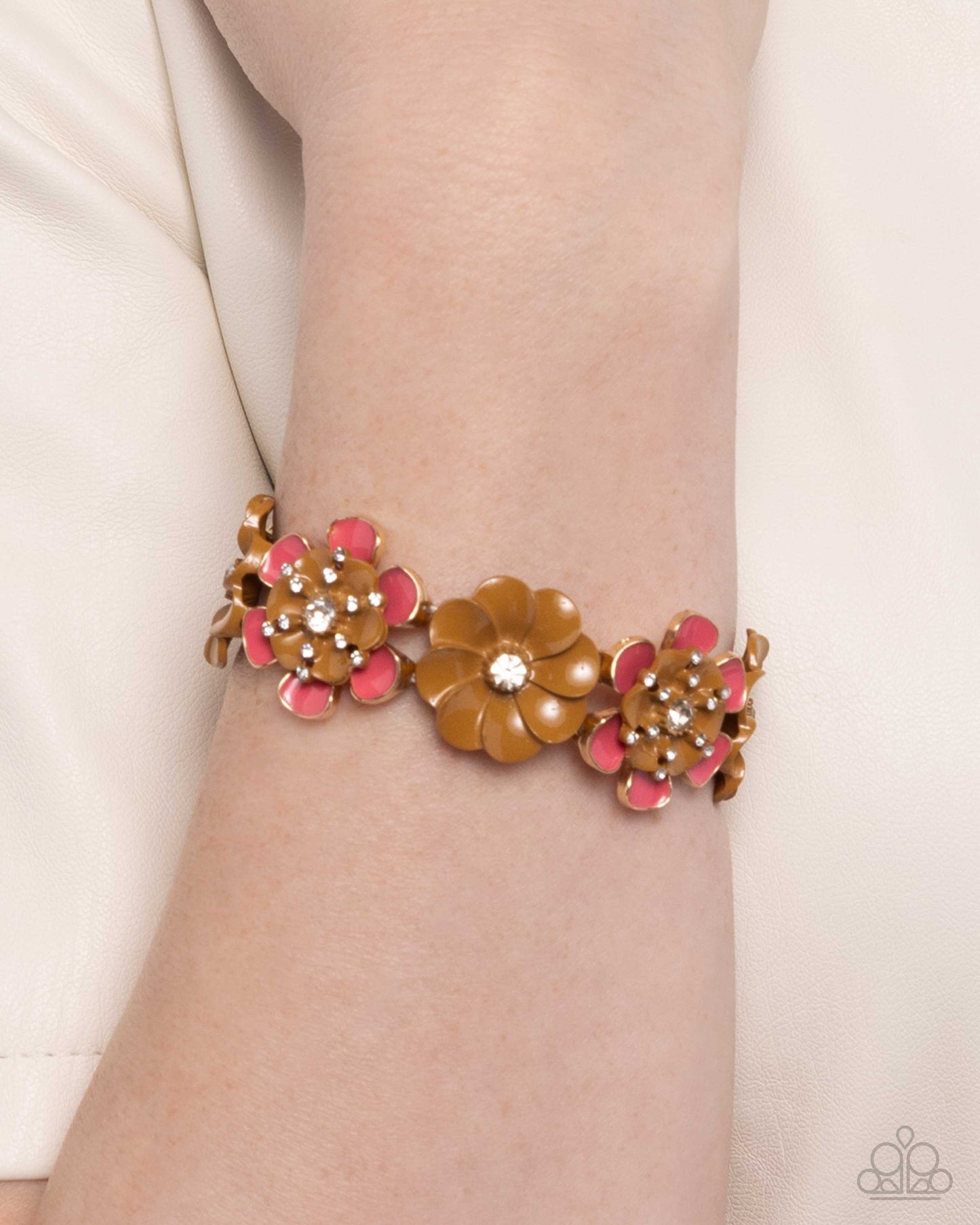 Complete Look pink and gold roses