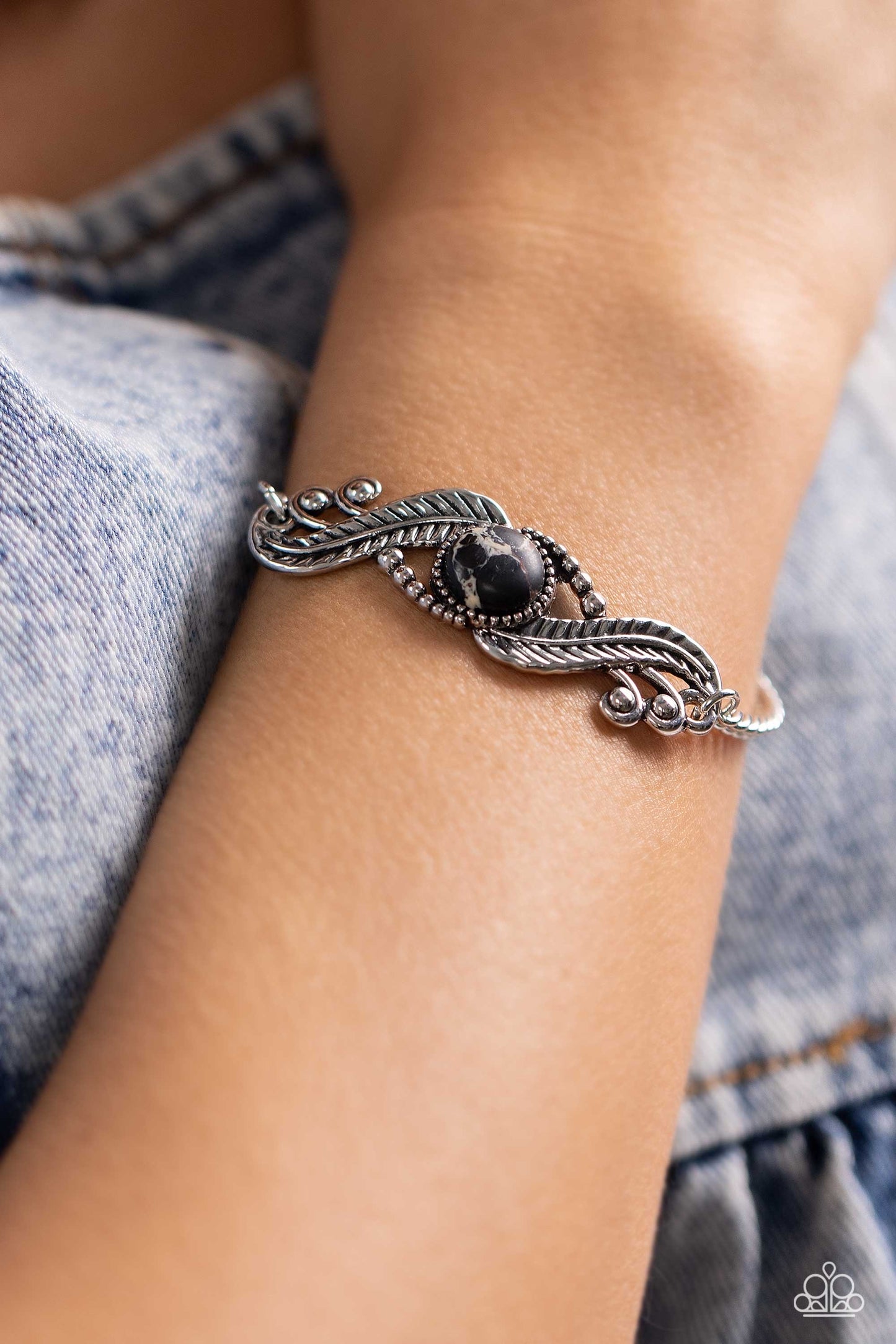 EYE in the Sky - black