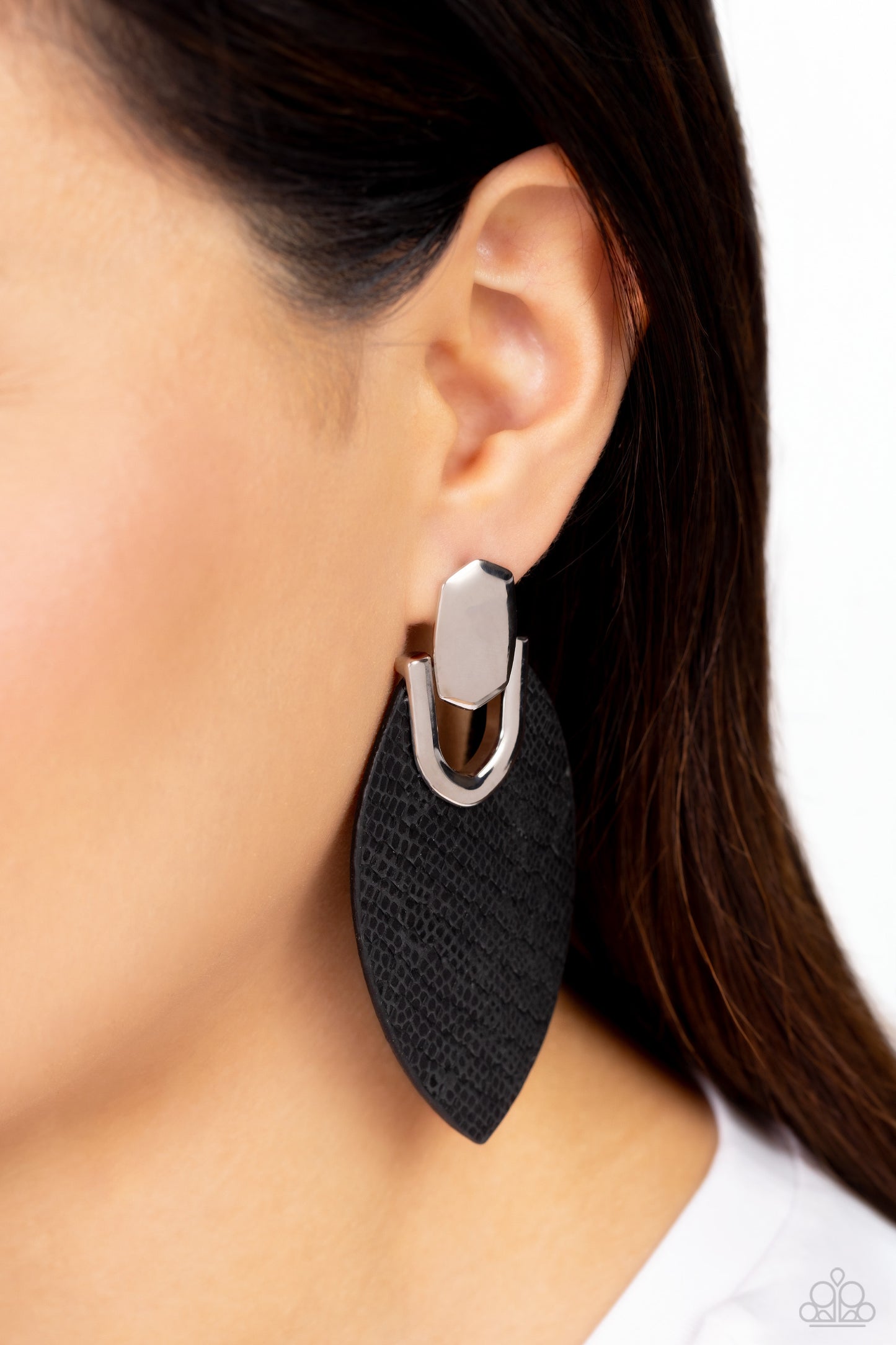 Wildly workable - black