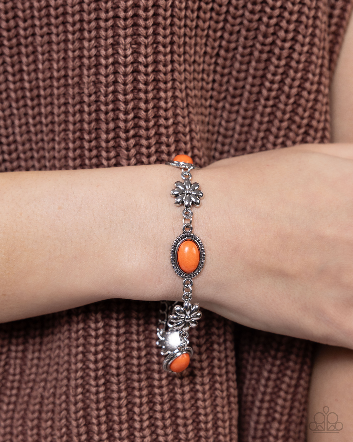 Earthy estate – orange
