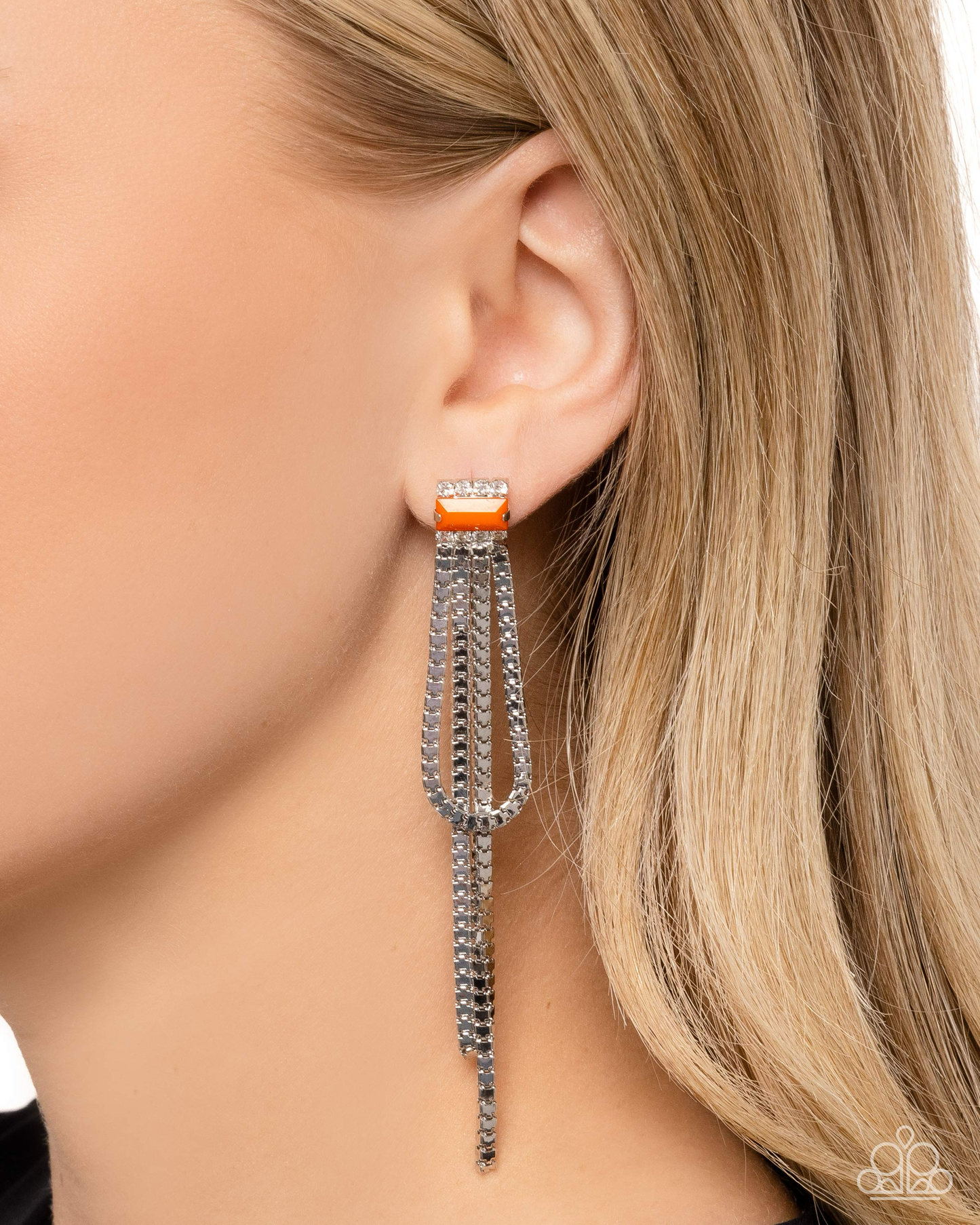 Classic curves-orange