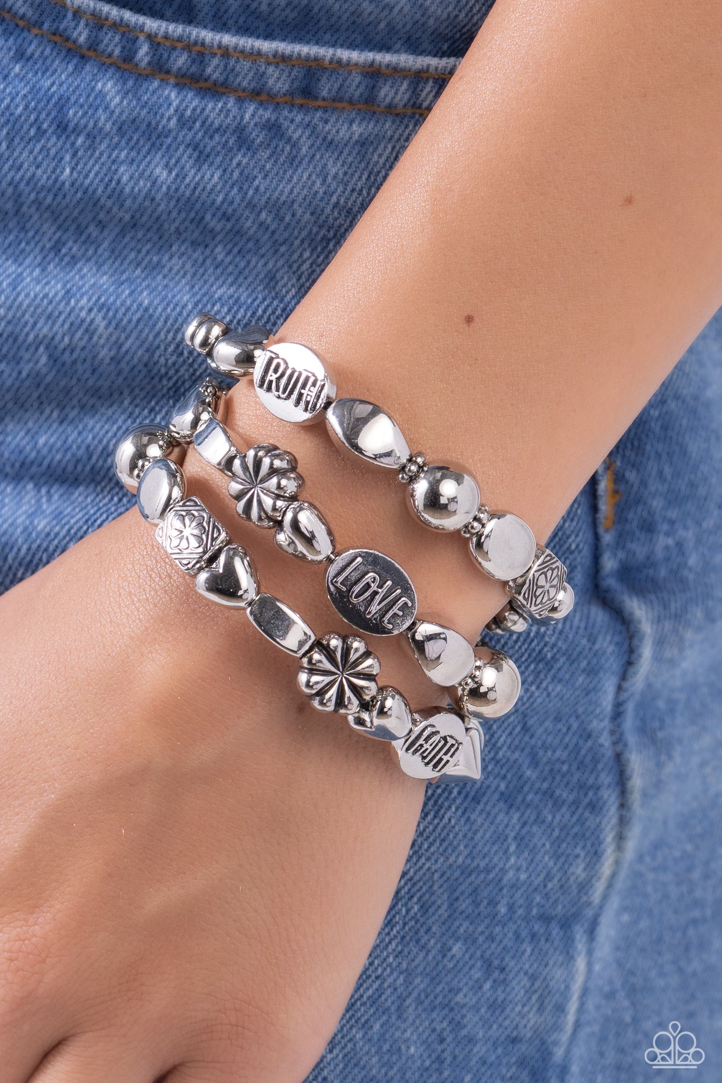 Enchanting emotion - Silver￼