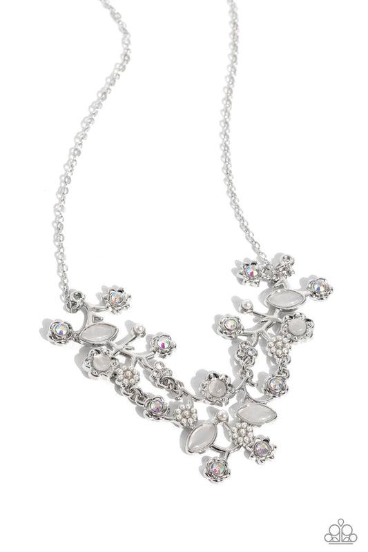 Gardening group – white ￼