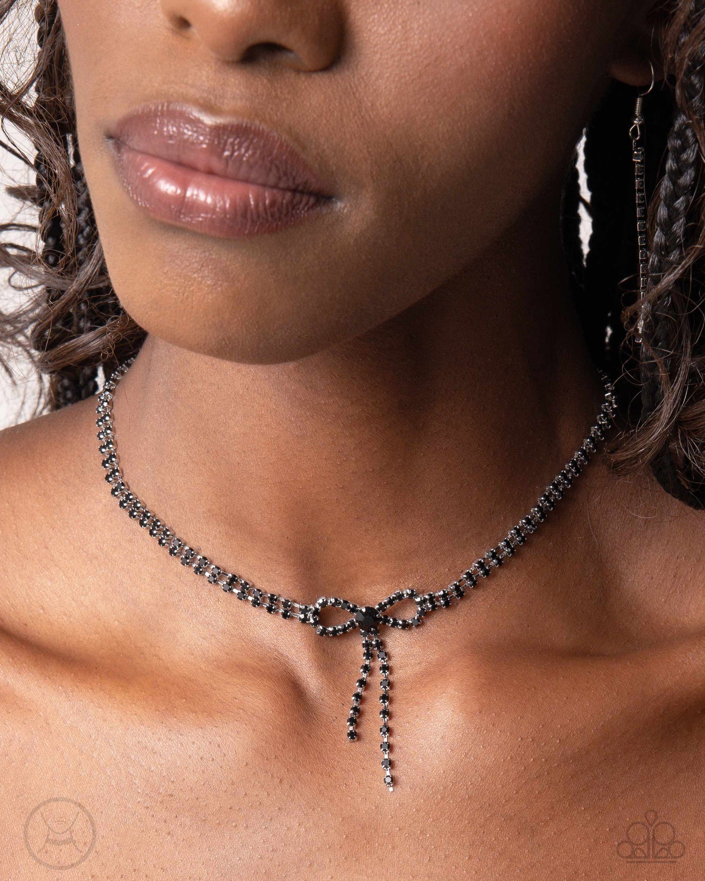 Complete Look Black bow necklace & bracelet