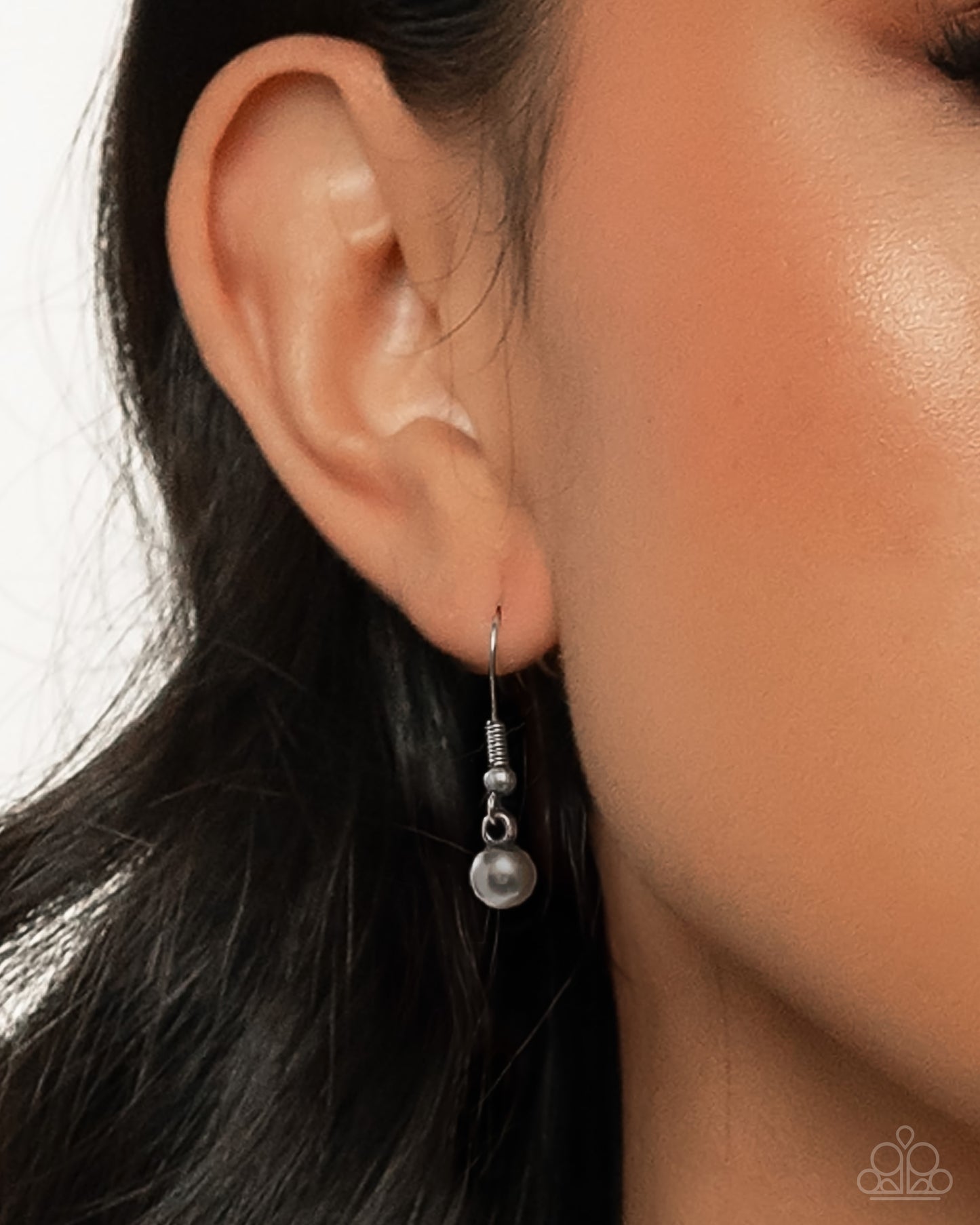 Complete Look silver bow necklace and earring set