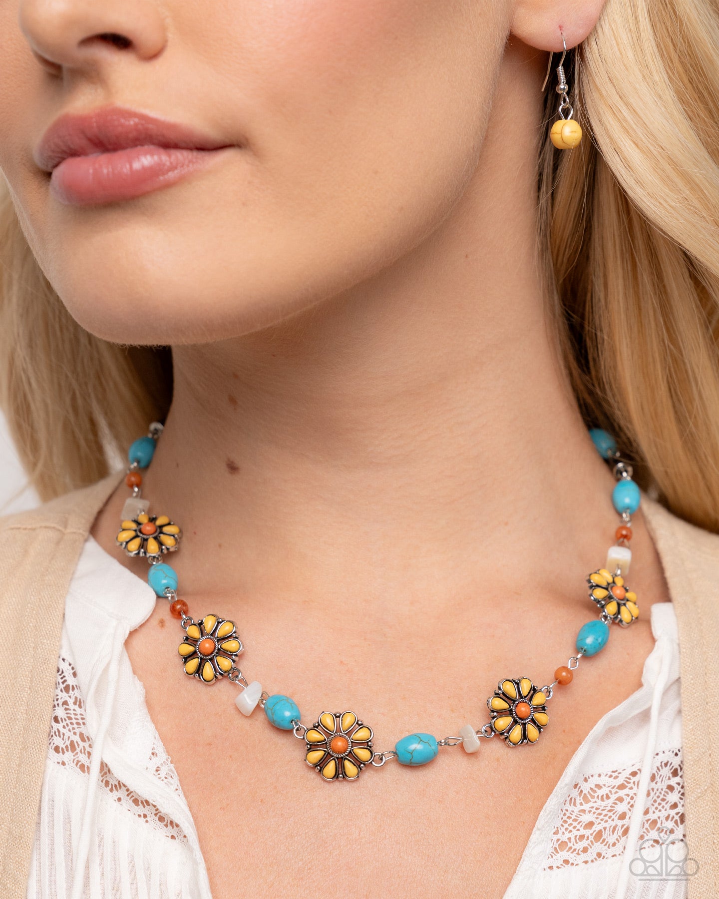 Complete Look turquoise with yellow flowers