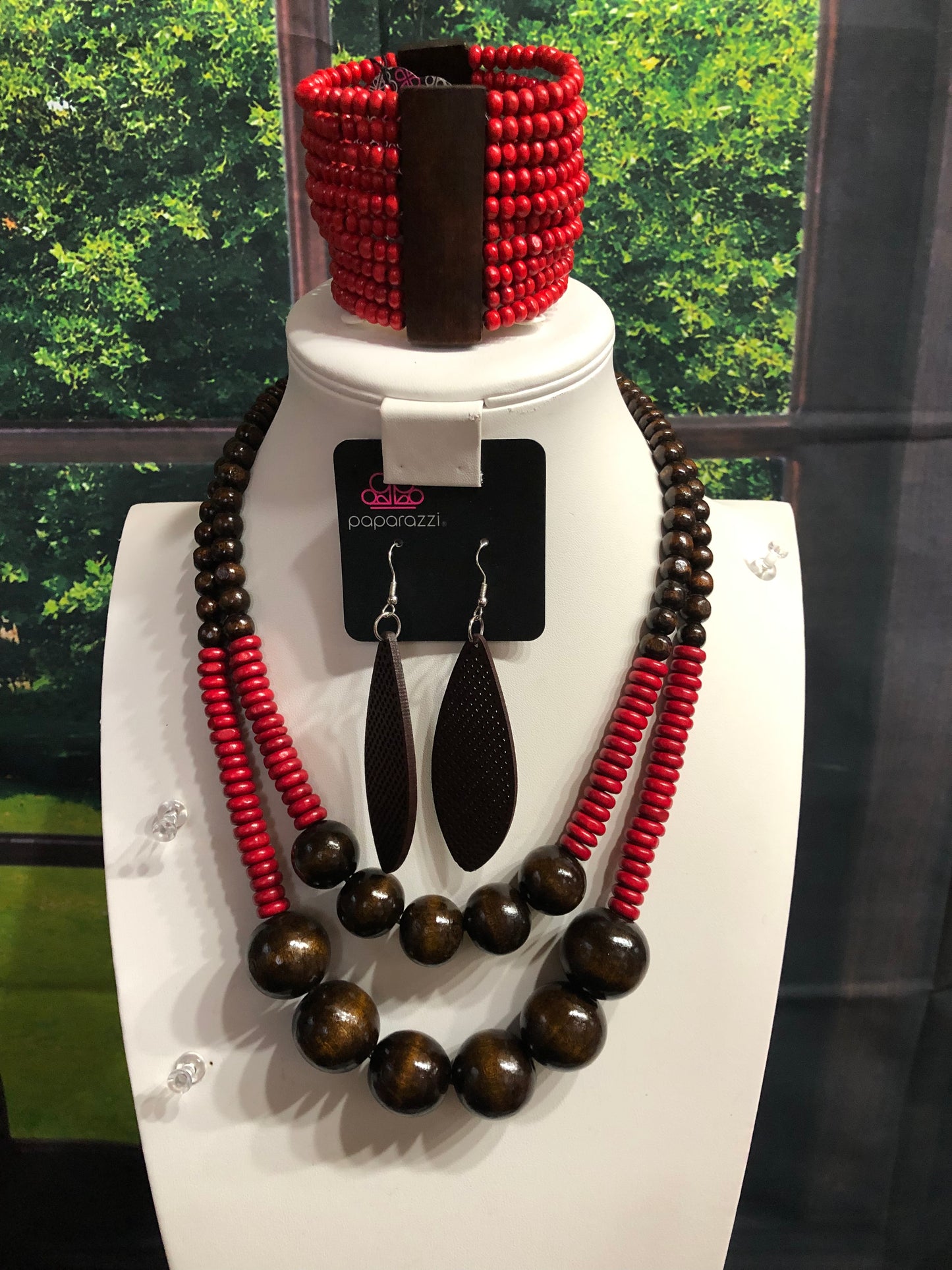 Red & Brown necklace and bracelet