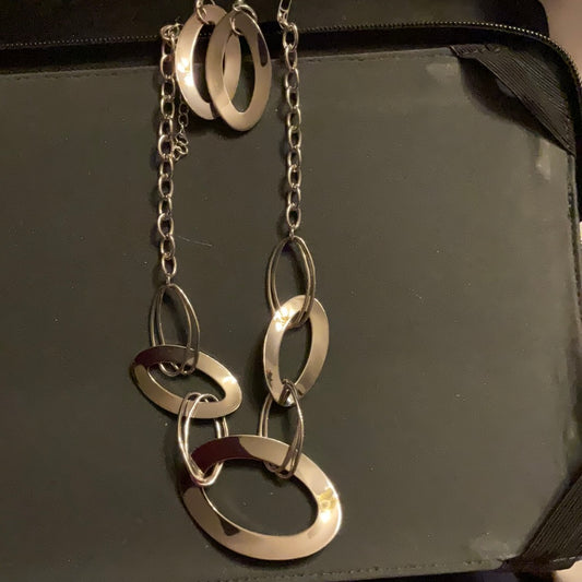 Silver link necklace