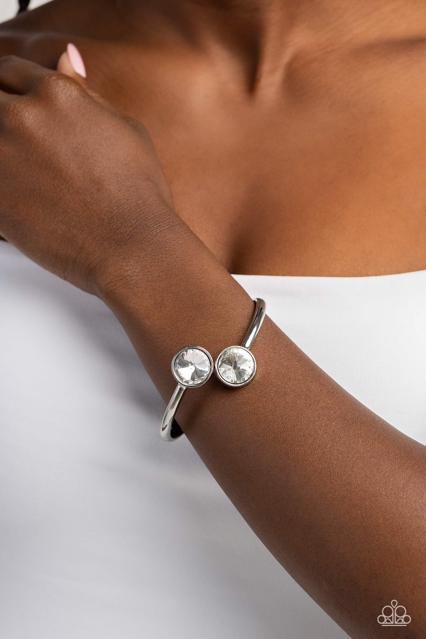 Daily dazzle - white
