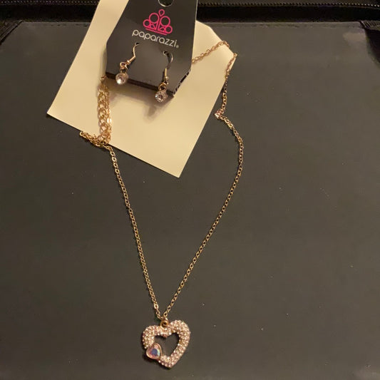 Gold heart necklace